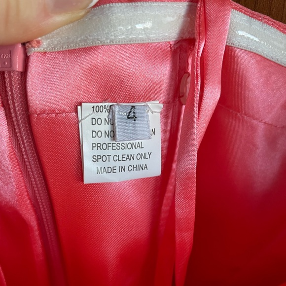 Two Coral Chiffon Bridesmaids Dresses - Perfect condition - Summer Wedding - Picture 8 of 8